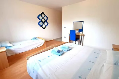 Ferienwohnung modern eingerichtet, mit Klimaa