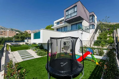Ferienhaus mit Klimaanlage und Aussenpool