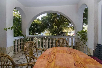 Gemütliche Unterkunft Ive in Tisno auf der In