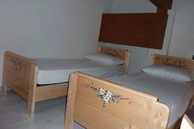 Ferienwohnung im Dachgeschoss mit Parklatz