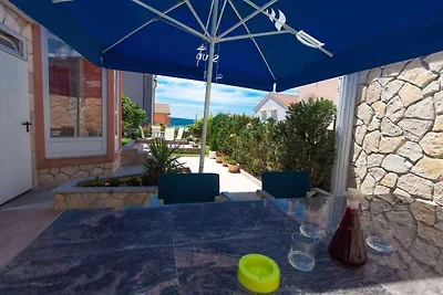 Ferienwohnung mit Terrasse und Klimaanlage