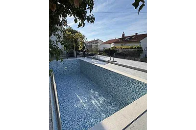 Studio mit Klimaanlage und Terrasse