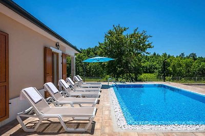 Ferienhaus mit Pool