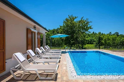 Ferienhaus mit Pool