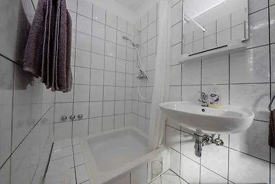 Ferienwohnung mit Balkon und Grill