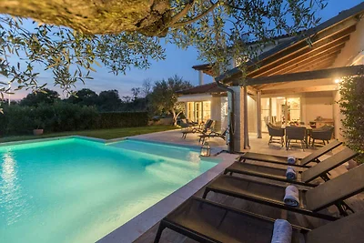 Villa Nar – Ihr Rückzugsort mit traumhaftem B