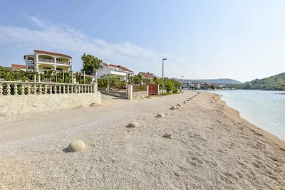 Ferienwohnung mit Balkon und Meerblick
