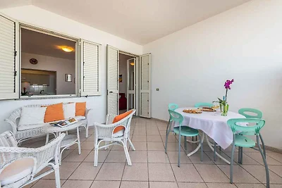 Ferienhaus mit Terrasse direkt am Meer
