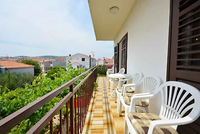 Ferienwohnung mit Balkon und Meerblick
