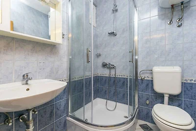Ferienwohnung mit Balkon und Pool