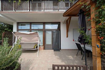 Ferienwohnung mit Aussenpool , Terrasse und