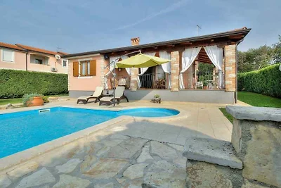 Villa mit Privatpool