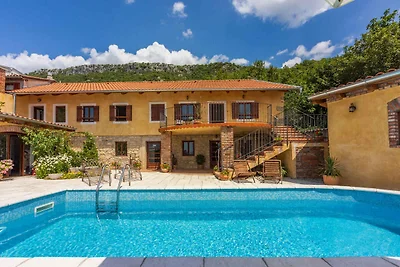 Holiday home relaxing holiday Grizane
