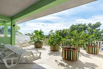 Ferienwohnung mit Balkon und Pool