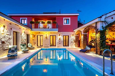 Elegante Villa Pamaroka in Šibenik mit privat