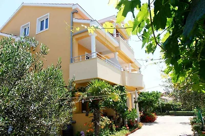 Ferienwohnung mit Terrasse und Klimaanlage