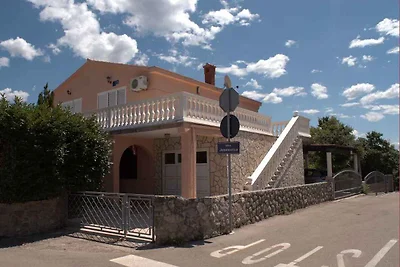 Ferienwohnung mit Klimaanlage und Balkon