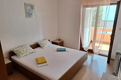 Ferienwohnung mit Klimaanlage, Balkon und