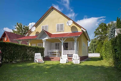 Ferienhaus nur 100 m vom Plattensee