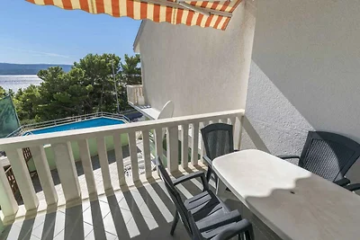 Ferienwohnung mit Balkon und Pool