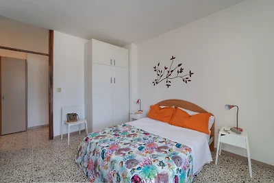 Ferienwohnung mit Klimaanlage und Balkon