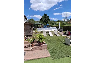 Ferienhaus mit Pool, Klima und moderner