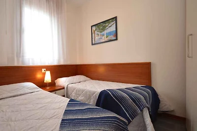 Ferienwohnung mit Klimaanlage und Balkon