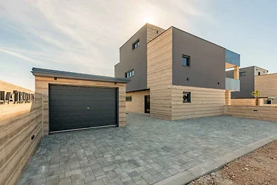 Luxuriöse Villa am Sandstrand von Privlaka