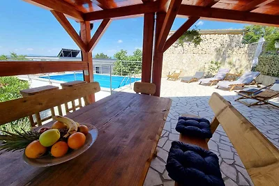 Ferienhaus mit Aussenpool