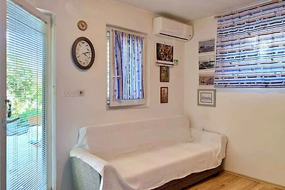 Ferienwohnung mit Terrasse und Klimaanlage