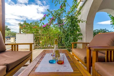 Ferienwohnung mit Balkon und Pool