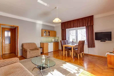 Ferienwohnung mit therapeutische Massage, Kli