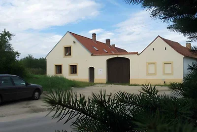 Ferienwohnung mit Aussenpool am Hof