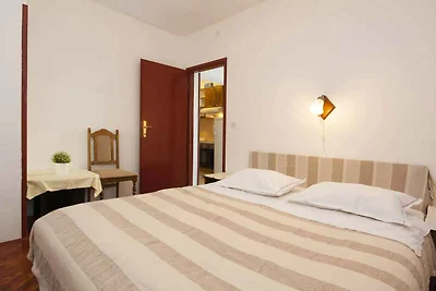 Apartment für bis zu 5 Personen mit Terrasse,