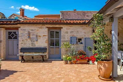 Villa mit Klimaanlage und Pool