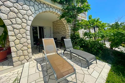 Ferienwohnung mit Terrasse und Klimaanlage