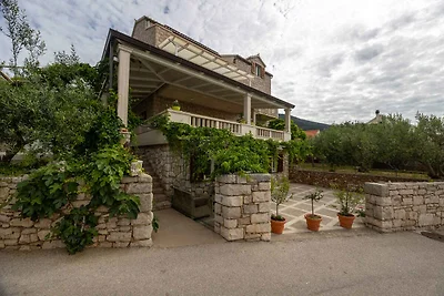 FerienWohnung mit Klimaanlage und Balkon mit