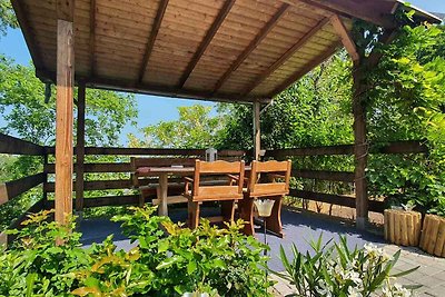 Ferienwohnung mit Ausblick, Whirlpool und