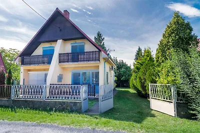 Ferienhaus nyugodt környéken