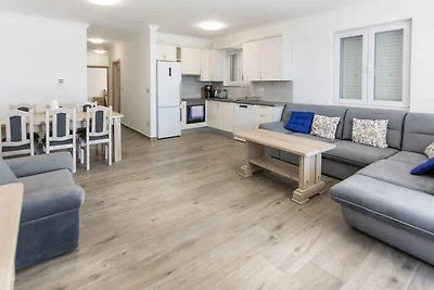Ferienwohnung Familienfreundlich mit Klimaanl
