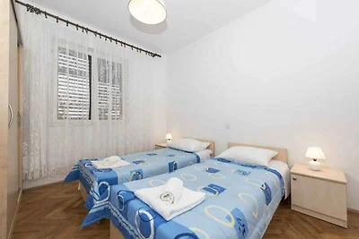 Ferienwohnung mit Balkon und Klimaanlage