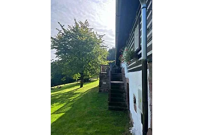Ferienhaus mit Schwimmbad in einem Semi-Selit
