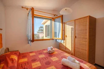 Ferienhaus im Grünen, bequem zu den Stränden