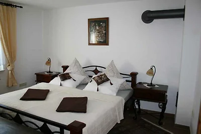 Ferienwohnung mit Terrasse bis 4 Gäste