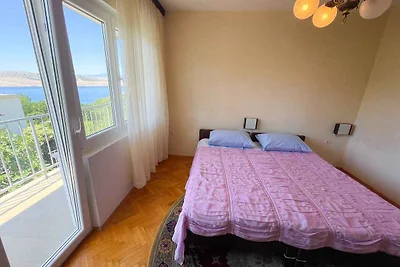 Ferienwohnung mit Balkon und Klimaanlage