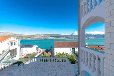 Ferienwohnung mit Balkon und Meerblick