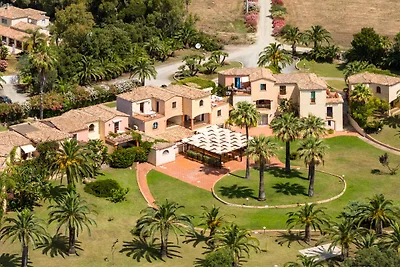 Ferienwohnung mit Schwimmbad in Meernähe