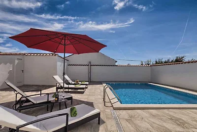 Ferienhaus mit Pool