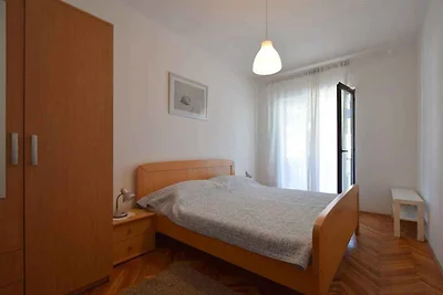 Ferienwohnung mit Terrasse und Grill