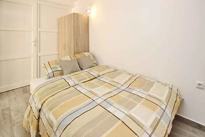 Studio mit Terrasse und Klimaanlage